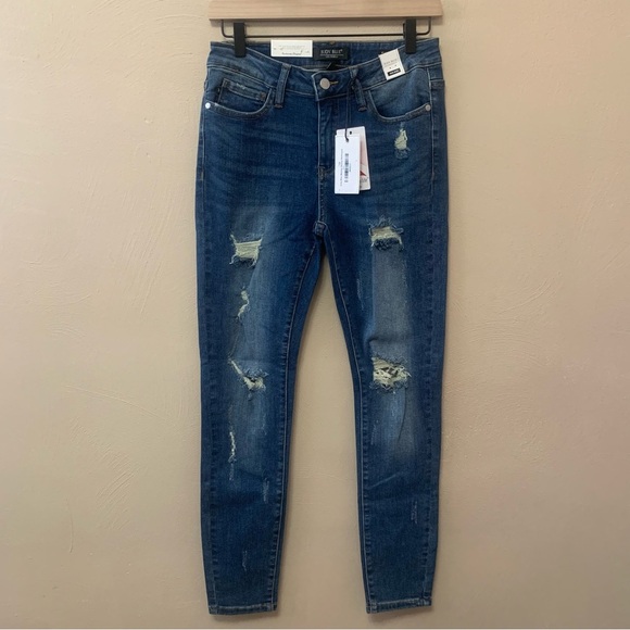 Judy Blue Mid Rise Skinny Fit Destroyed Jeans Size 7 Size 28 New NWT - Picture 1 of 13